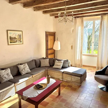 La Maison De Villars