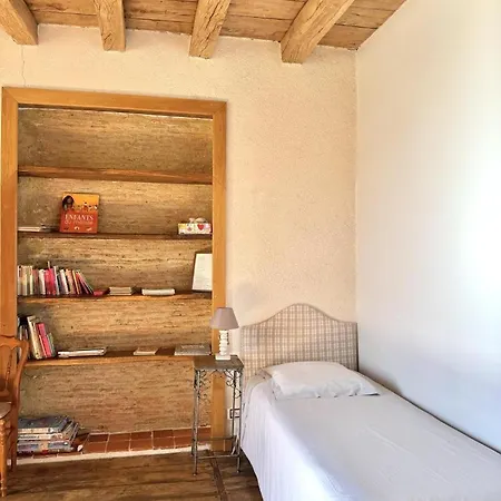 La Maison De Villars Дом отдыха *